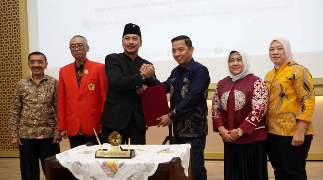 Pelantikan IKBA Untag Surabaya, Peran Alumni Ditekankan untuk Almamater dan Masyarakat